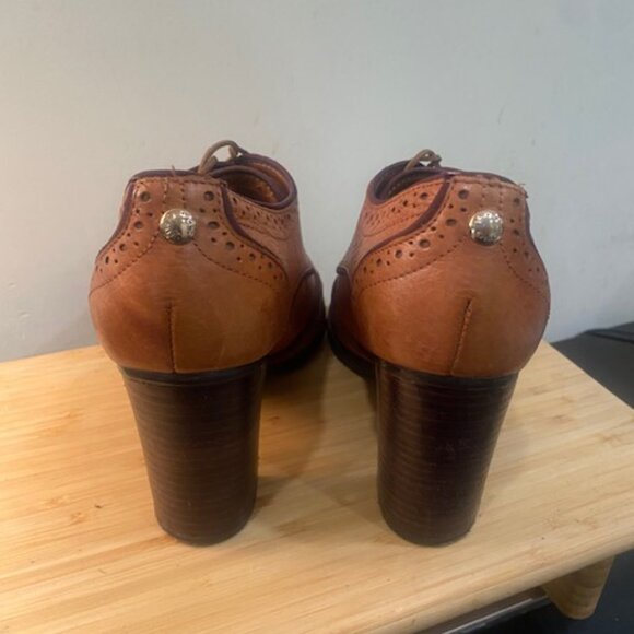 Tommy Hilfiger Heeled Oxfords - Picture 5 of 7